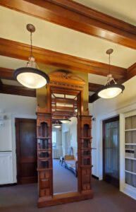 lyman-mansion-foyer-2